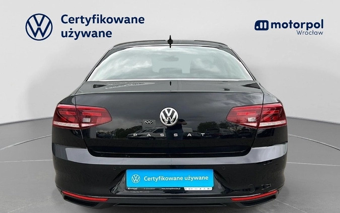 Volkswagen Passat cena 95900 przebieg: 77833, rok produkcji 2019 z Bogatynia małe 781